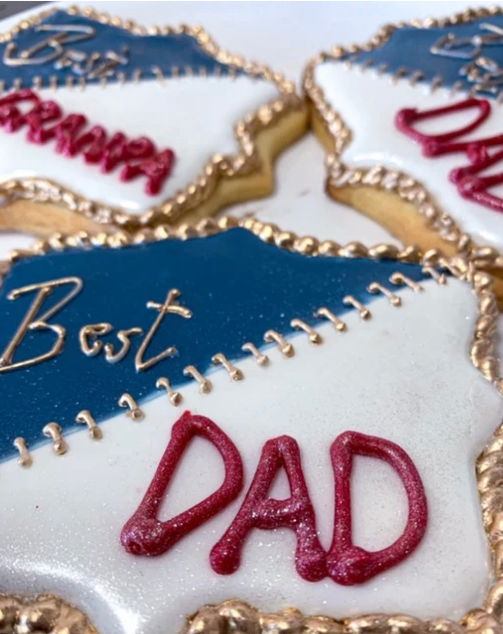Blue and White Father's Day sugar cookies with gold edges. Available messages "Best Dad" "Best Grandpa" "Thinking Of You"