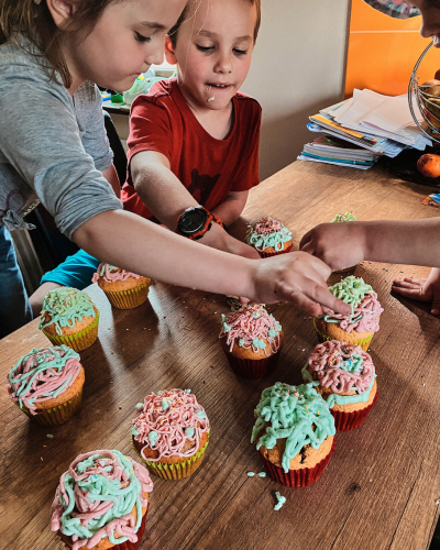 Easter Cupcakes Decorating Workshop at Wimbledon Quarter