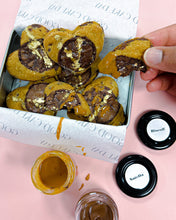 Load image into Gallery viewer, Heart Shaped Crownie Dippers
