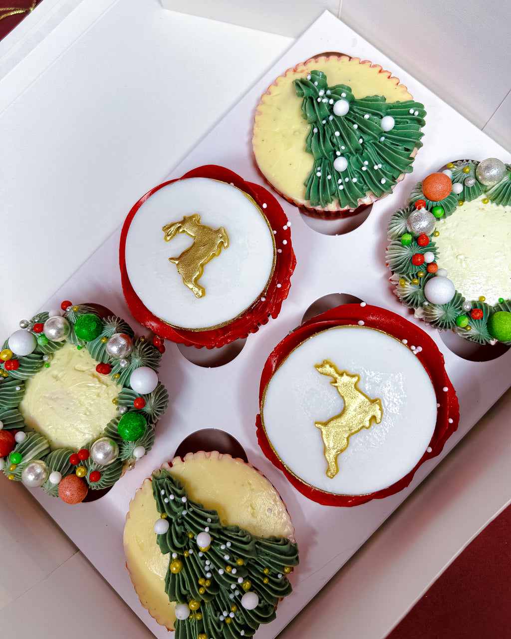 Luxury Christmas Cupcakes
