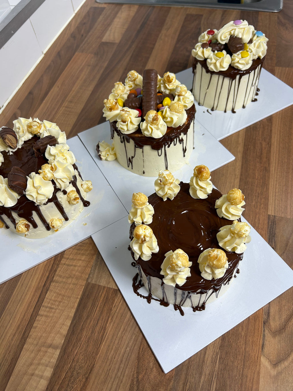 Dear Future Me: A Cake Decorating Experience