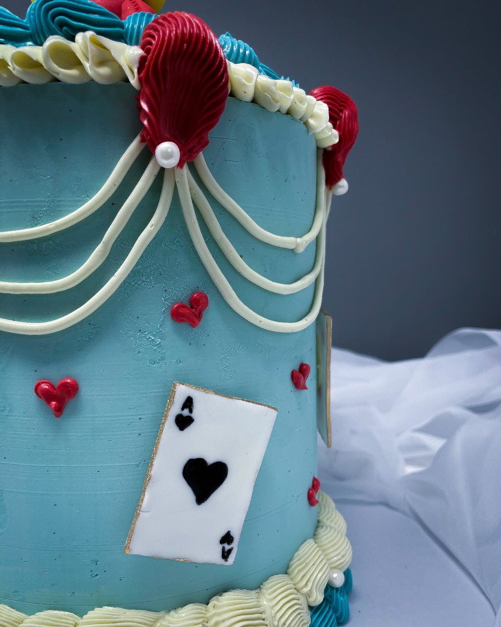 Alice in Wonderland Cake London | White Rabbit Birthday Cake
