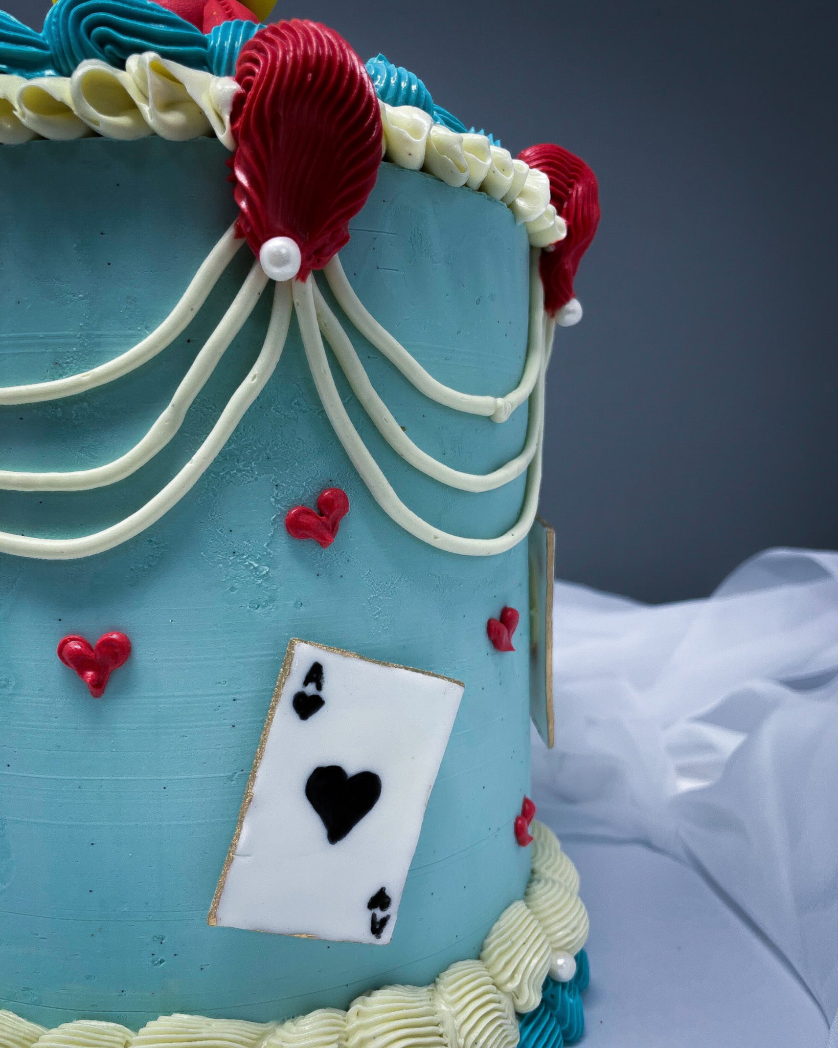 Alice in Wonderland Cake London | White Rabbit Birthday Cake