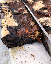 Load image into Gallery viewer, Cosy Bea Walnuts &amp; Pecan Pumpkin Spice Brownies
