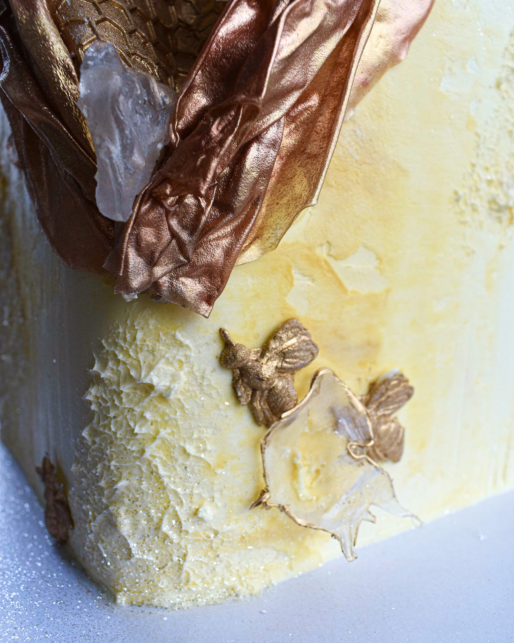 Gold Honeycomb & Bee Birthday Cake London | Luxury Celebration Cake