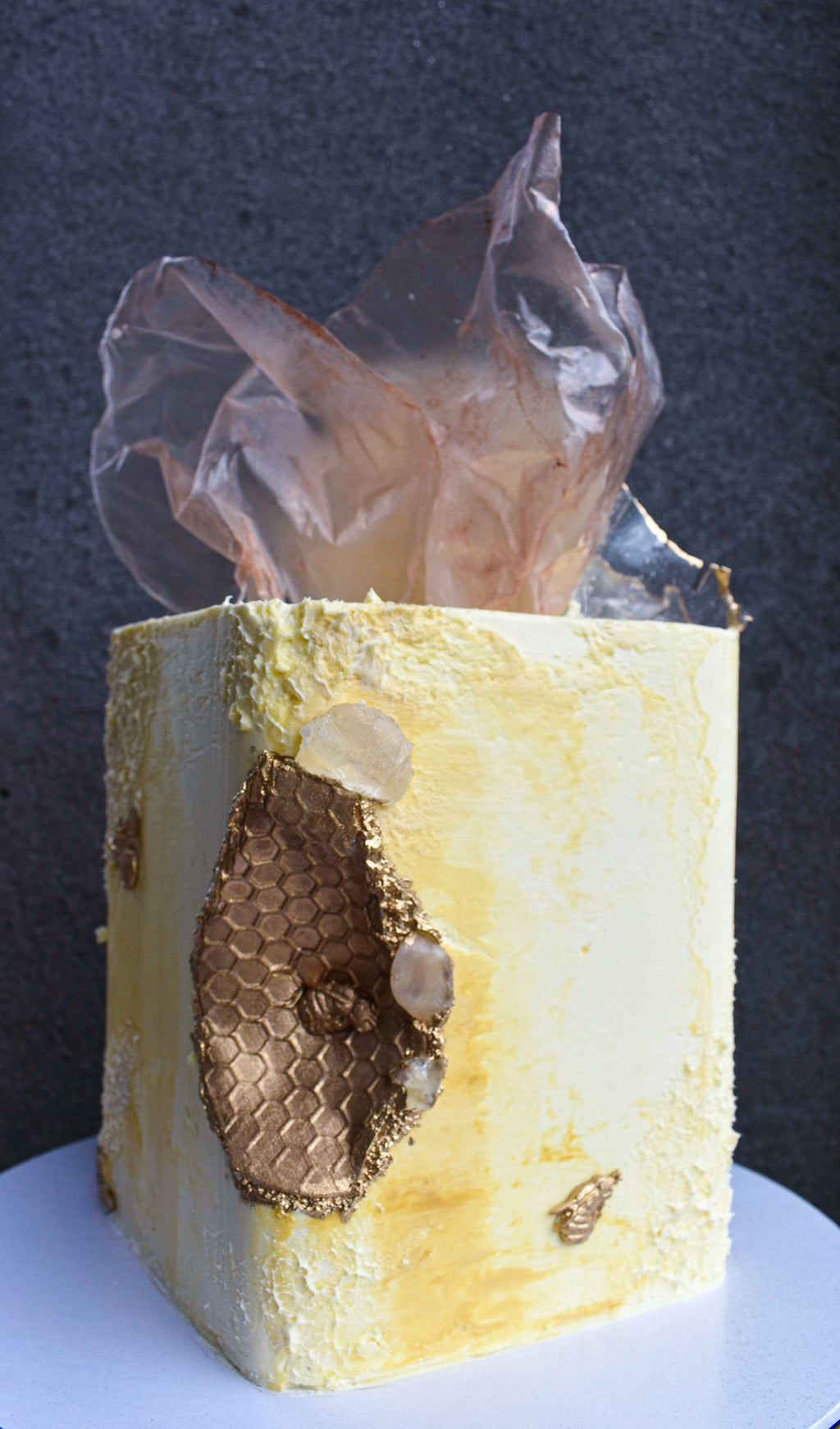 Gold Honeycomb & Bee Birthday Cake London | Luxury Celebration Cake