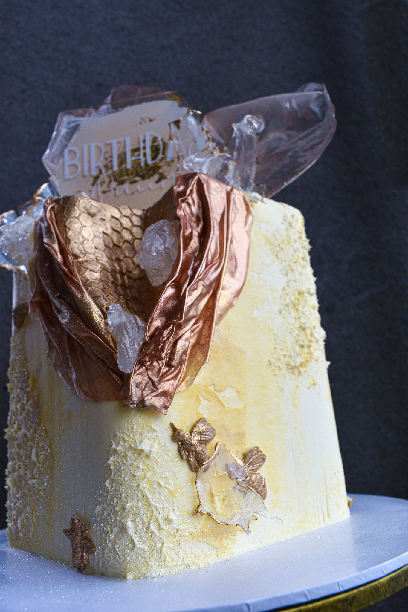 Gold Honeycomb & Bee Birthday Cake London | Luxury Celebration Cake