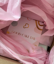 Load image into Gallery viewer, Brownies and Puzzle Heart Gift Box for Mum
