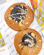 Load image into Gallery viewer, Single Crownie - Chocolate Chip Cookie with a Dark Chocolate Brownie Centre

