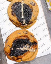 Load image into Gallery viewer, Single Crownie - Chocolate Chip Cookie with a Dark Chocolate Brownie Centre
