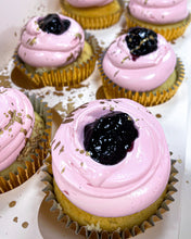 Load image into Gallery viewer, Signature Cupcakes
